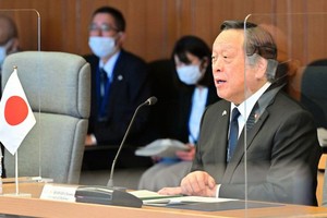 日本防衛大臣濱田靖一。（圖：互聯網）