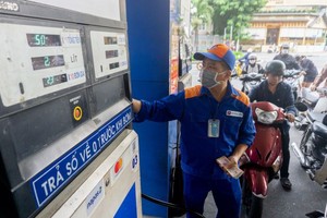 南部區若干省市最近出現燃油局部短缺情況。（圖：VNE）