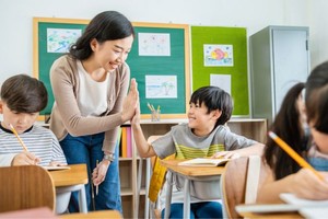 （示意圖：互聯網）