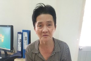 黃美正為醫藥費發愁。