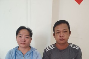 黃玉蘭載著丈夫黃家達來報社求援。