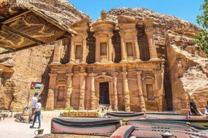 特佩拉古城是約旦熱門的旅行地之一。