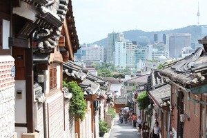 圖為位于首尔北部的著名旅遊景點之一的三清洞一景。（圖：Hanchao）