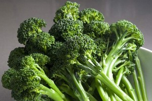 吃青花筍或遠離癌症防骨鬆又護眼