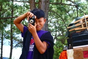 陳德生希望將來成為街頭藝術表演者。