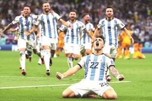 阿根廷球隊慶祝晉級４強。（圖：互聯網）