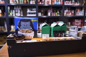 隨著需求的增加，食品銀行的捐款即將告罄。（圖：Guardian）