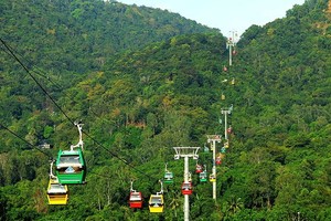 禁山缆车带你登上柒山天景