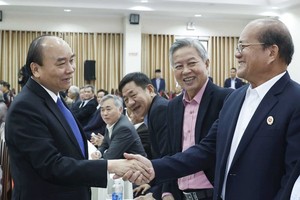 国家主席会见中部区原高级干部