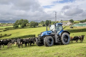 拖拉机由液态甲烷气体驱动。（图：互联网）