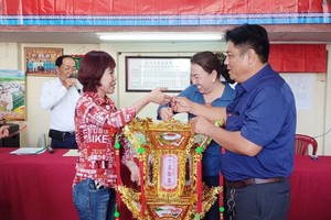 隆庆关帝庙标投圣灯