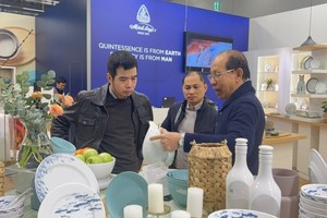 明隆一开发欧洲出口市场