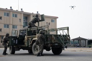 韩美空军联合演练打击小型无人机现场。（图：韩联社/美国国防部）