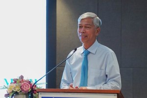 市人委会副主席武文欢在会议上发表指导意见。（图：宝芳）