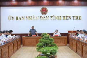 政府总理范明政与槟椥省领导举行会议。