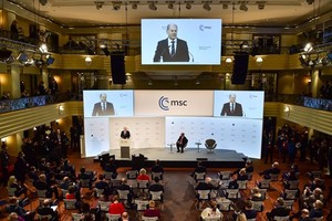 德国总理朔尔茨在开幕式上致辞。（图：新华社）