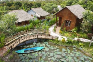 着力发展无烟工业