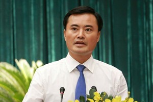 市人委会副主席裴春强。（图：秋姮）