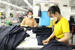 莲芳纺织品成衣股份公司（守德市）的女劳工一直获得周全地关怀。