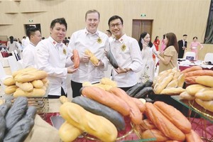 越南面包向来受国内外游客欢迎。（图：玉阳）