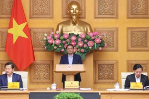 决心兴建两条重要高速公路