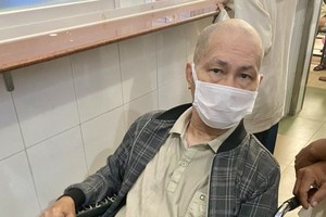 儿子为瘫痪父亲求助