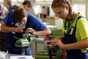 （示意图：互联网）