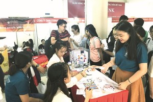 市师大中文系 16 日举办华语人才招聘会