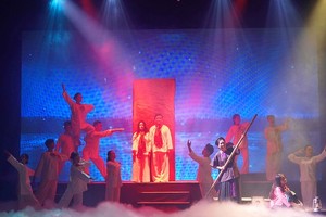 改良剧《祖国歌声》场景。