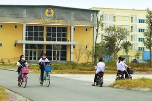 越南工会在河南省同文II工业区建设的多功能房屋和工人住房区。