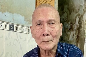 姚老欲施手术，夜来免挨痛楚