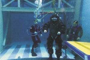 美国海军新型潜水服或降低减压症威胁