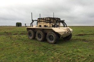 澳英美３国共同开发无人机蜂群技术