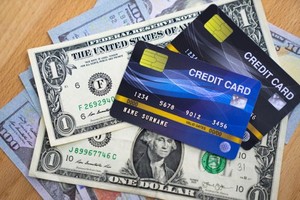 美国信用卡债务触及1万亿美元大关。（示意图：互联网）