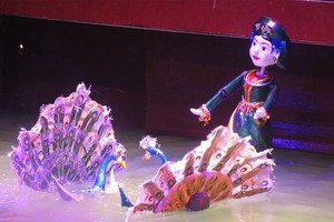 我国水上木偶戏非常受外国人的欢迎。