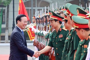 国家主席视察人民军总参谋部搜救局