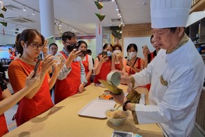 亲自动手做粽子活动