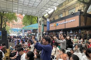 新闻工作者书籍周将在本市书香街举办。