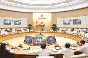 政府总理范明政主持会议。（图：VGP）