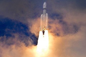 印度航天器“月船三号”发射升空。（图：AP）