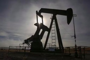 石油开采。（示意图：互联网）