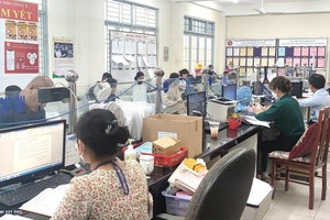 正在旧邑郡第五坊人委会工作的公务员。