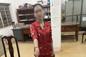 虚假报案的杨氏台妆与被回收的钱财。（图：警方提供）