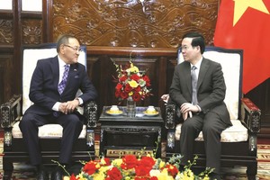 国家主席接见哈萨克斯坦大使