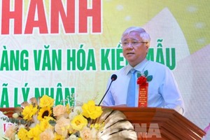 越南祖国阵线中央委员会主席杜文战在仪式上致词。（图：越通社）