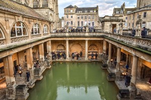 英国巴斯罗马浴场。