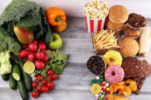 患上红眼病应该忌口哪些食物？