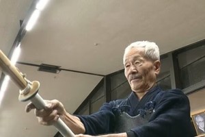 81 岁牙医考取剑道七段资格
