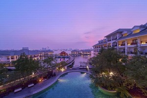 享受音乐结合探索地方文化