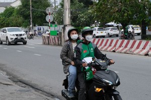 拓展市场解决就业